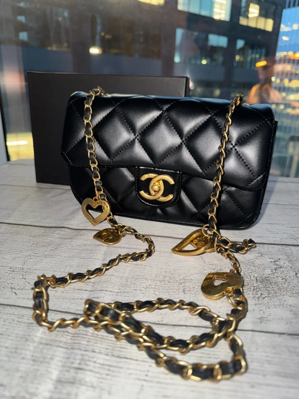 Chanel Makeup Bag charm crossbody purse chain CC black gold quilted - Picture 1 of 6